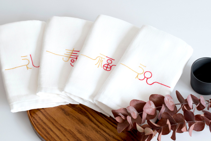 ユニークな水引きの刺繍