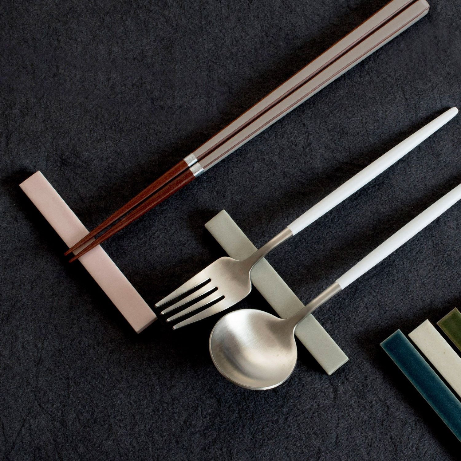 り 箸置き 食洗機対応 カトラリーレスト 美濃焼 | トランパラン 公式